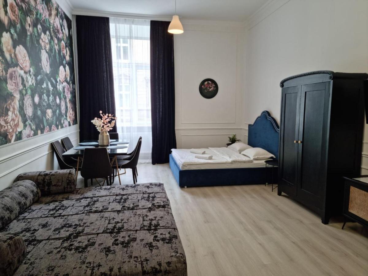 Leogrand Apartments On Lychakivska 3 利沃夫 外观 照片